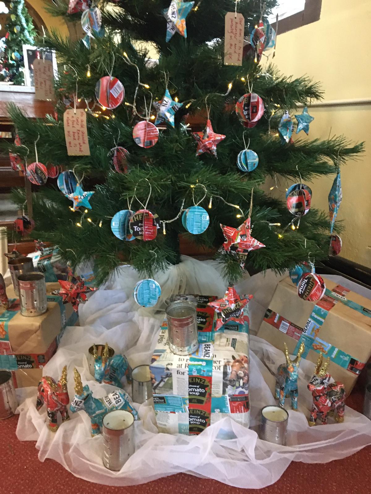 Ribblesdale students make decorations for Foodbank Christmas tree